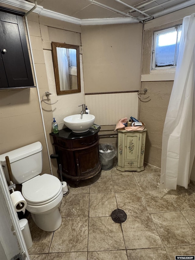 716 B St, Rock Springs, WY 82901 - bathroom with toilet and vanity