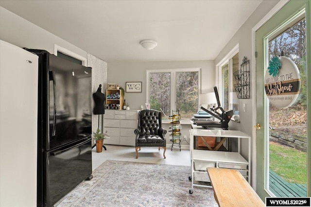office featuring plenty of natural light