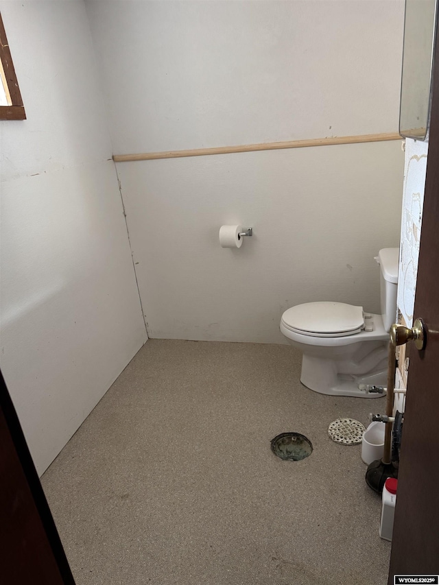 124 Railroad St, Lingle, WY 82223 - bathroom with toilet