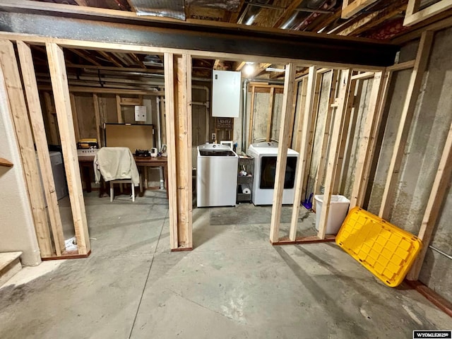 999 Eagle Dr, Douglas, WY 82633 - unfinished below grade area featuring washing machine and dryer