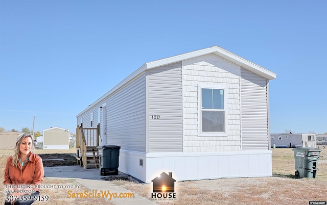 view of side of home