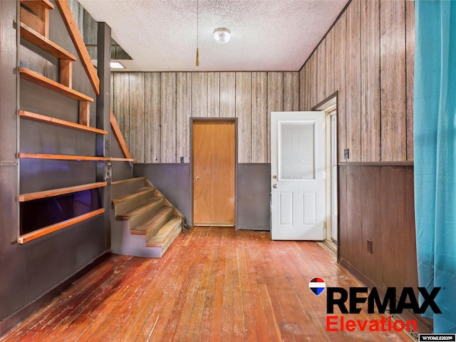 602 S 6th St, Basin, WY 82410 - interior space