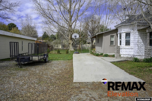 602 S 6th St, Basin, WY 82410 - view of yard featuring fence