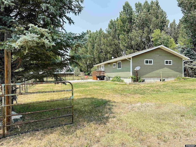 94 Grandview Ln, Riverton, WY 82501 - view of yard with fence