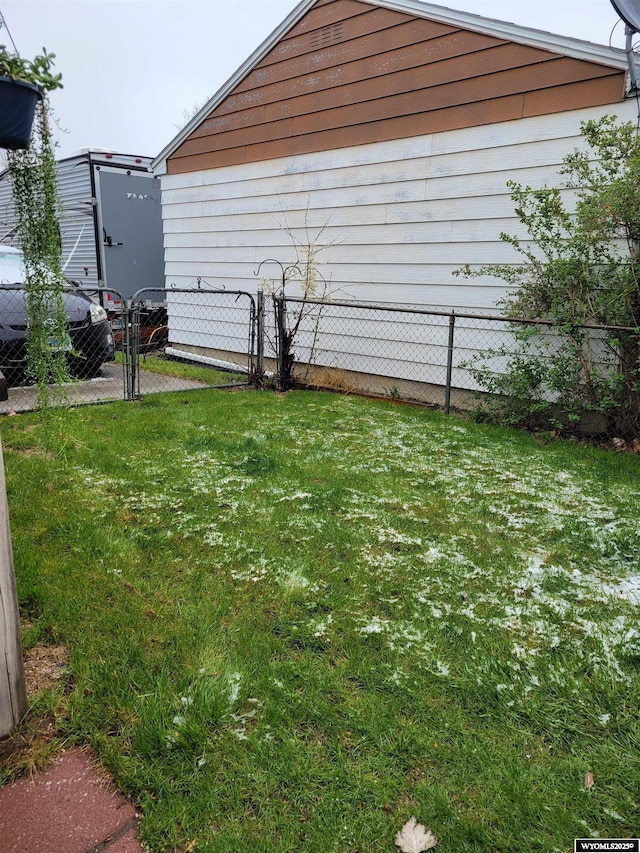 1001 Country Club Rd, Casper, WY 82609 - view of yard