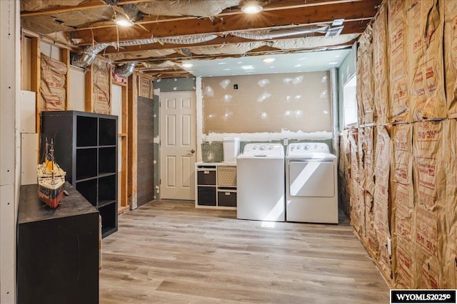 147 Apache Dr, Evanston, WY 82930 - laundry area featuring independent washer and dryer and light wood finished floors