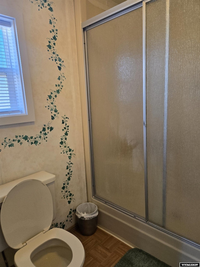 716 E 3rd St, Marbleton, WY 83113 - full bath with a shower with door and toilet