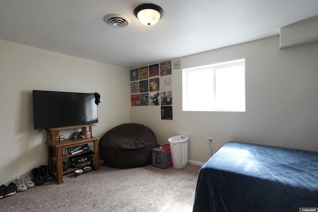 bedroom featuring carpet floors