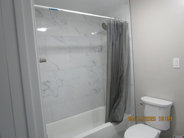 263 N 2nd Street E, St, Green River, WY 82935 - bathroom with shower / bath combination with curtain and toilet