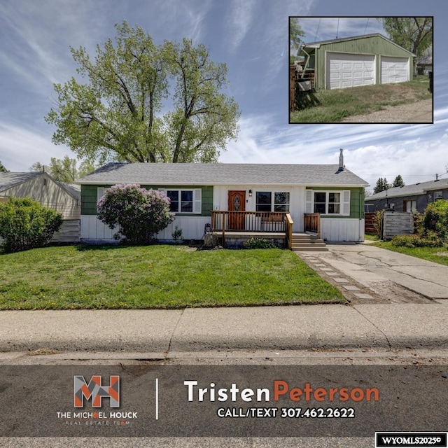 2819 E 6th St, Casper, WY 82609 - ranch-style home with a front yard, a garage, and covered porch