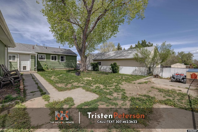 2819 E 6th St, Casper, WY 82609 - view of yard with fence