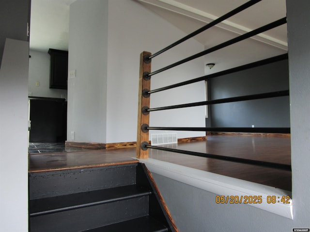 670 Easy St, Green River, WY 82935 - view of stairs