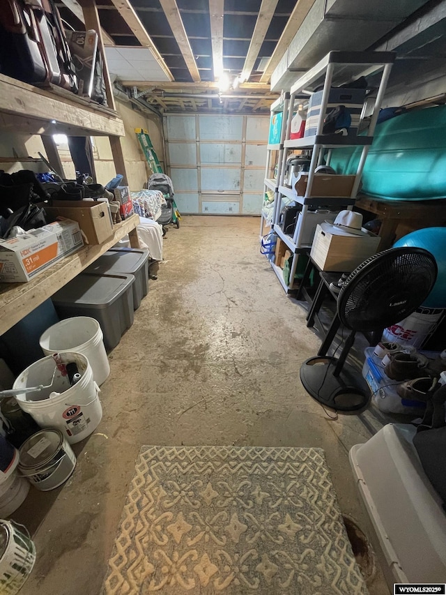 309 Cedar Ave, Kemmerer, WY 83101 - view of garage