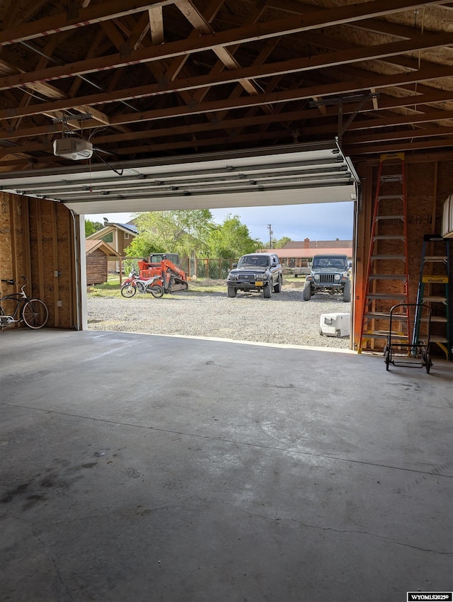 1206 E Park Ave, Riverton, WY 82501 - garage with a garage door opener