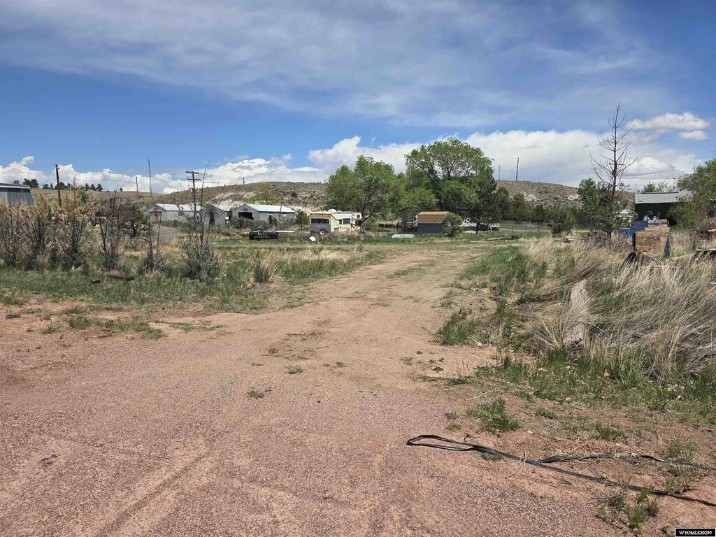 N1/2603 W Wheatland St, Guernsey, WY 82214