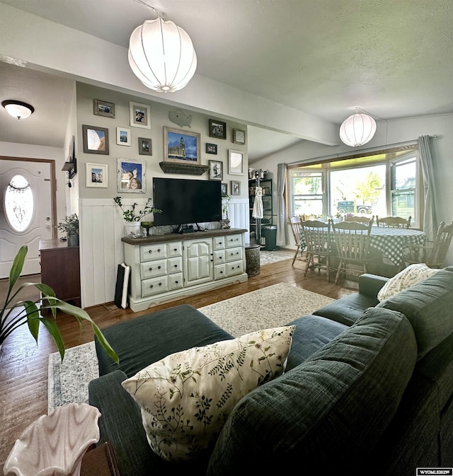 720 S 16th St, Worland, WY 82401 - living room featuring wood finished floors