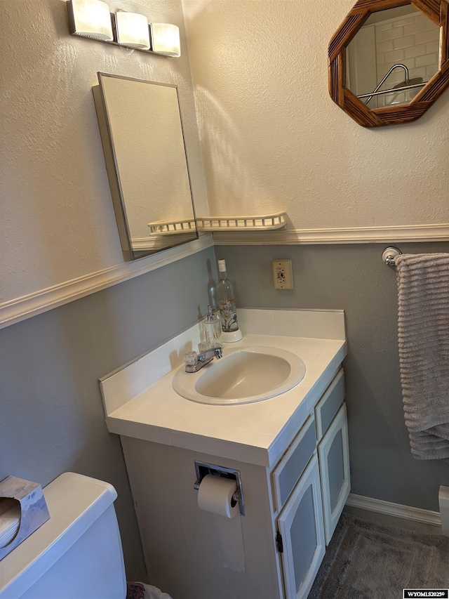 715 Emerald St, Kemmerer, WY 83101 - half bath with toilet and vanity