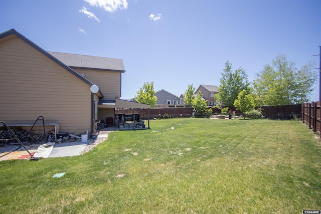 810 S 3rd Ave, Mills, WY 82604 - view of yard with a patio area