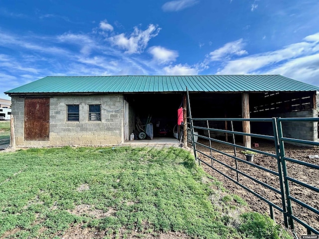 2609 Beaver Creek Rd, Shell, WY 82441 - view of outdoor structure featuring an exterior structure