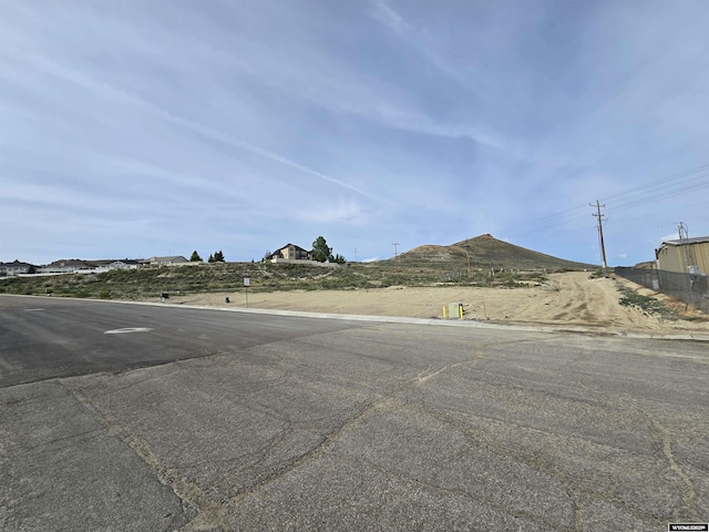785 River View Dr, Green River, WY 82935