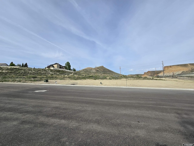 785 River View Dr, Green River, WY 82935