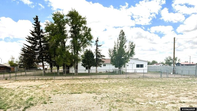 314 S Labarge St, La Barge, WY 83123 - view of yard