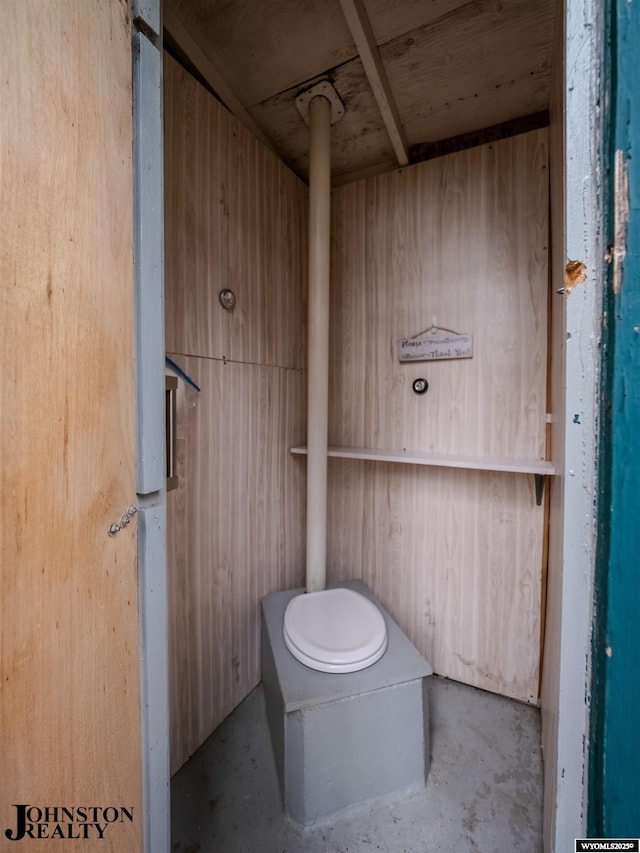 2921 Esterbrook Rd, Esterbrook, WY 82633 - bathroom featuring unfinished concrete floors and toilet