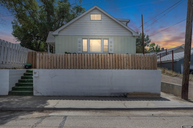 922 New Hampshire St, Rock Springs, WY 82901 - view of bungalow-style home