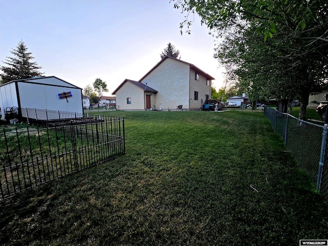 606 Herschler Ave, Evanston, WY 82930 - view of yard