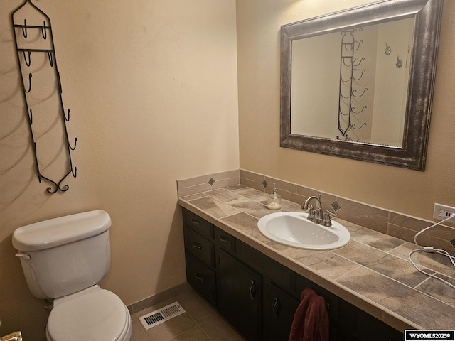 1150 Park View Dr, Green River, WY 82935 - bathroom with vanity and tile patterned flooring