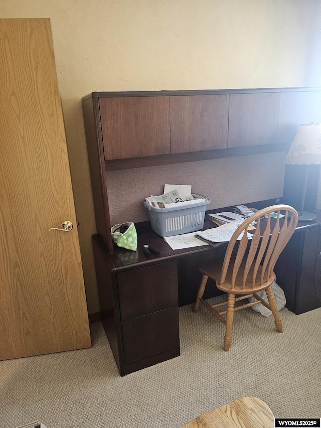 1150 Park View Dr, Green River, WY 82935 - office area with light colored carpet