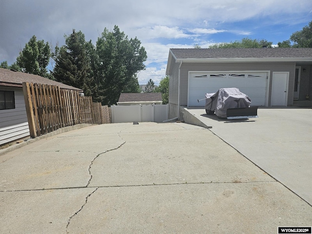 1150 Park View Dr, Green River, WY 82935 - view of home's exterior featuring driveway
