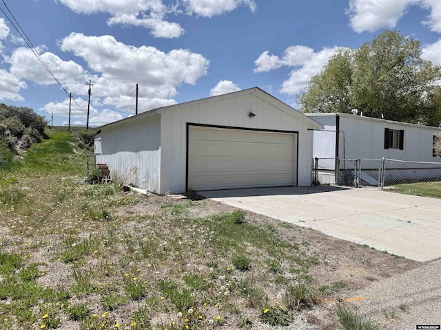 601 Diamondville Ave, Diamondville, WY 83116 - detached garage featuring a gate