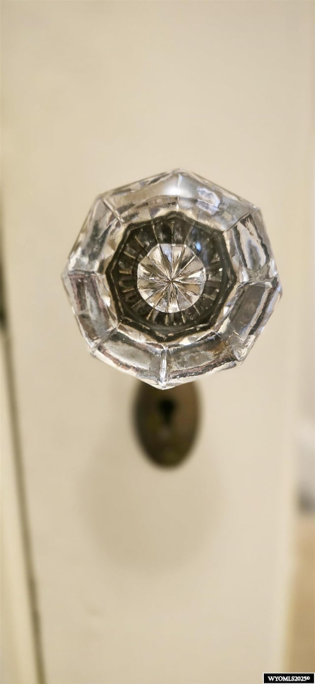 335 E 11th St, Casper, WY 82601 - detailed view