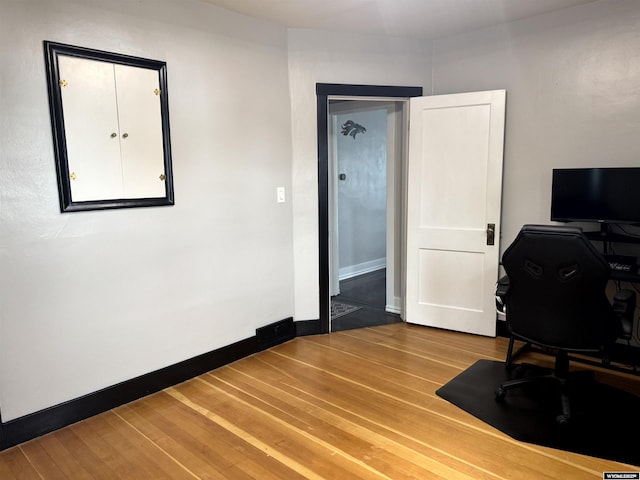 518 F St, Rock Springs, WY 82901 - home office with wood finished floors and baseboards