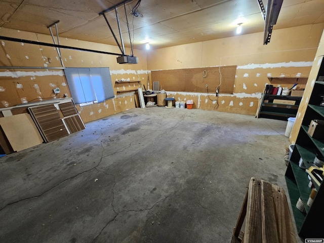 918 E 27th Ave, Torrington, WY 82240 - garage with a garage door opener
