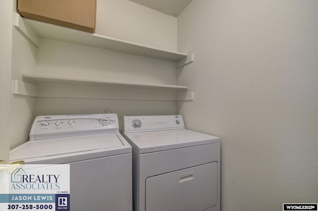 3477 Trappers Trl, Casper, WY 82604 - laundry room with washer and clothes dryer