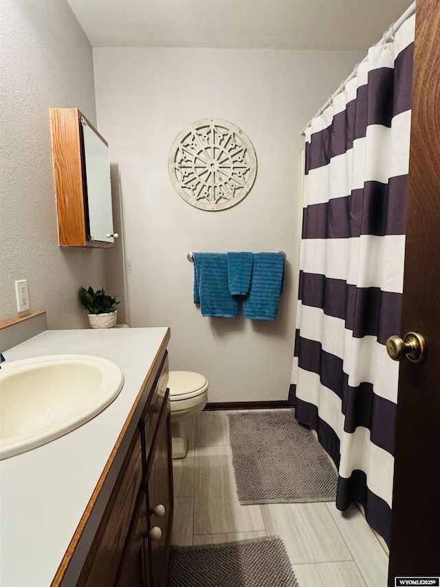 1512 Highview Dr, Dubois, WY 82513 - bathroom with vanity and curtained shower