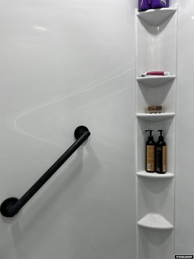 4359 Almy Rd Unit 107, Evanston, WY 82930 - bathroom view