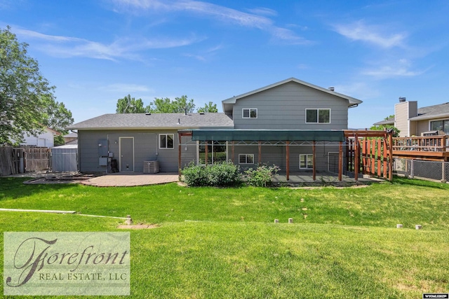 2240 E 17th St, Casper, WY 82609 - back of property with a patio
