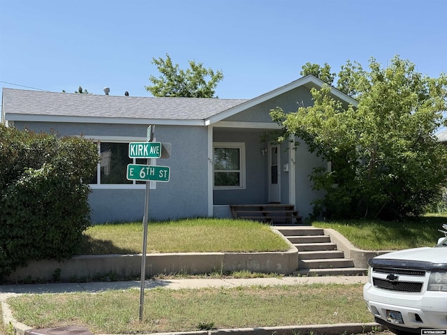 419 E 6th St, Casper, WY 82601 - view of front of home featuring stucco siding