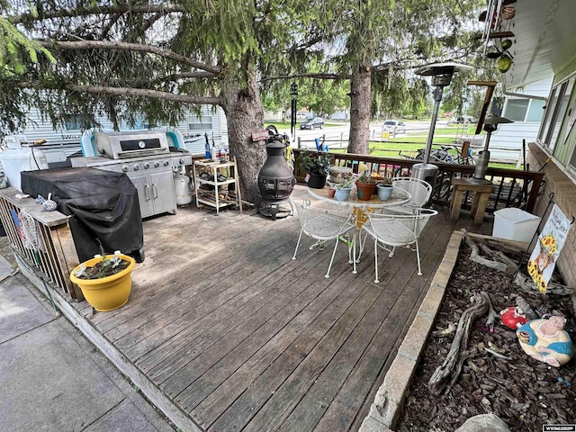 327 S Iowa Ave, Guernsey, WY 82214 - view of wooden terrace