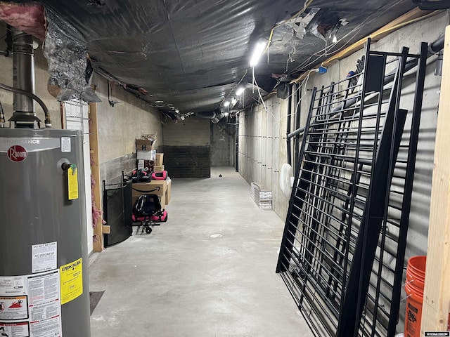 703 Randolph St, Rock Springs, WY 82901 - unfinished basement with gas water heater