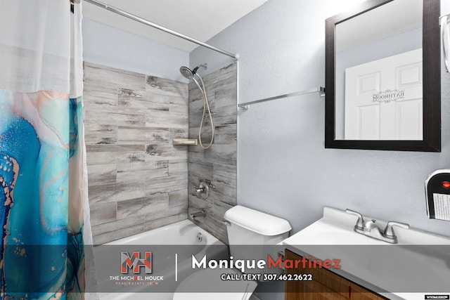 1043 Saint Mary St, Casper, WY 82601 - full bath featuring shower / tub combo with curtain and vanity