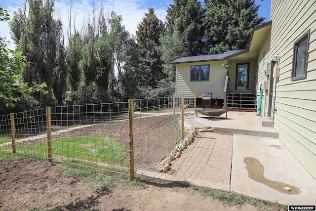 609 Klondike Dr, Buffalo, WY 82834 - view of yard featuring a patio