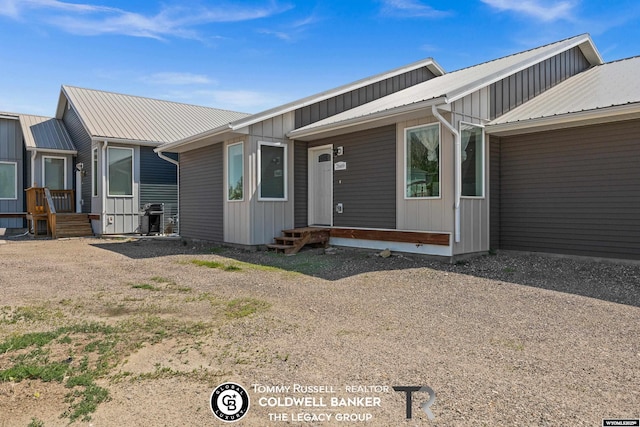 2669 Allendale Blvd, Casper, WY 82601 - view of front of house featuring a metal roof