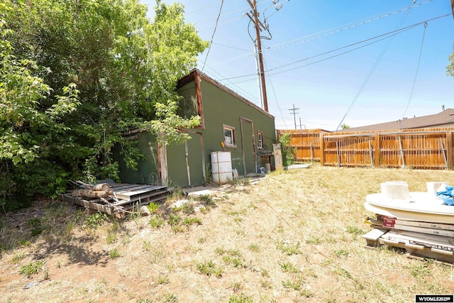 1435 Main St, Evanston, WY 82930 - view of yard