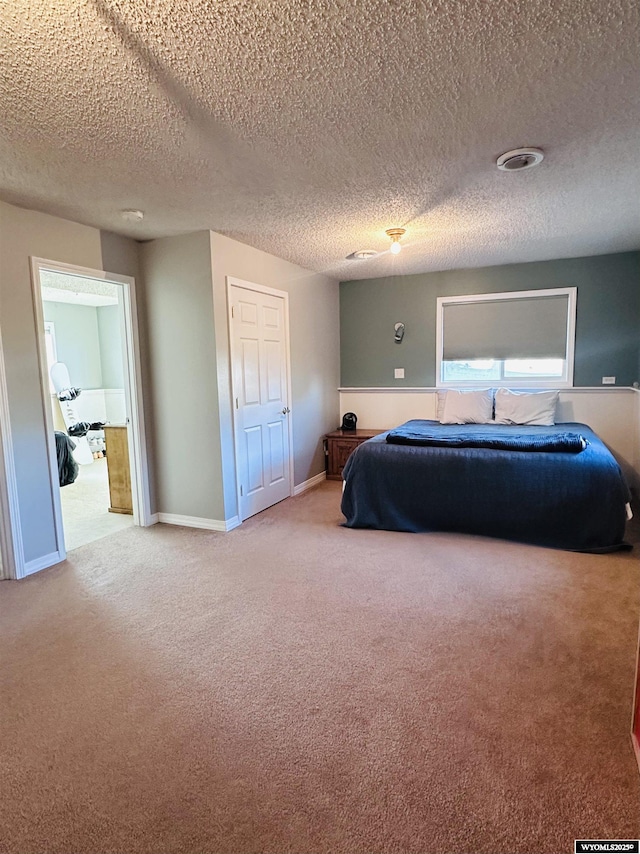 1542 Cloud Peak Dr, Worland, WY 82401 - bedroom with carpet and baseboards
