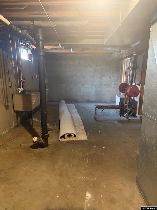 524 E Murray St, Rawlins, WY 82301 - below grade area with a sink