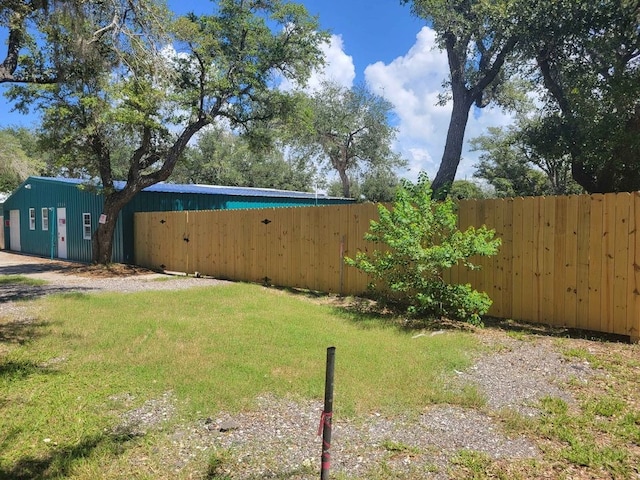 1502 S Hood St, Rockport, TX 78382 - view of yard